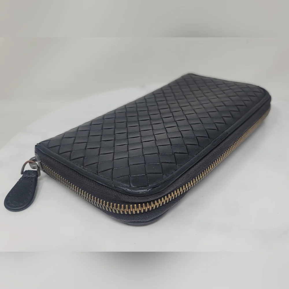 Bottega Veneta Black Woven Leather Zip Around Long Wallet Italy Authentic